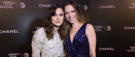 Julia Melim with Keira Knightley on the red carpet
